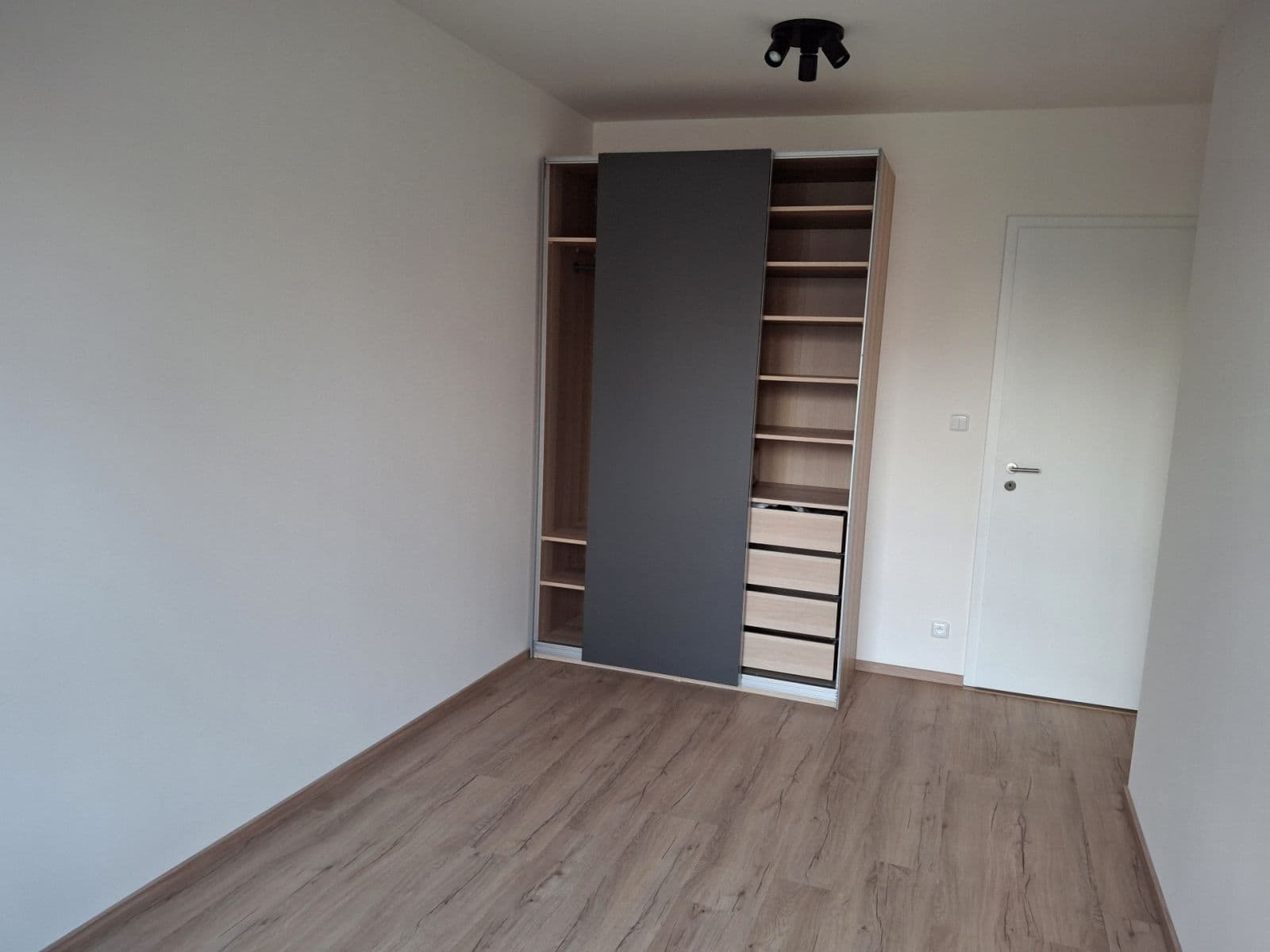 Pronájem bytu 2+kk 43 m², Pod Harfou, Praha, Praha Pronájem bytu 2+kk 43 m², Pod Harfou, Praha, Praha