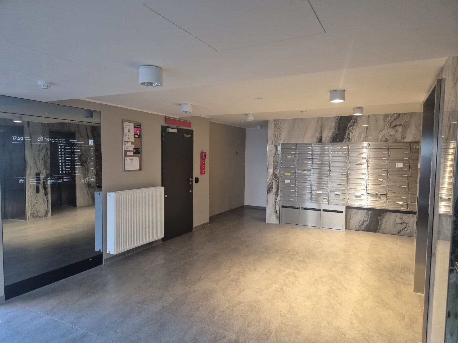 Pronájem bytu 2+kk 43 m², Pod Harfou, Praha, Praha Pronájem bytu 2+kk 43 m², Pod Harfou, Praha, Praha