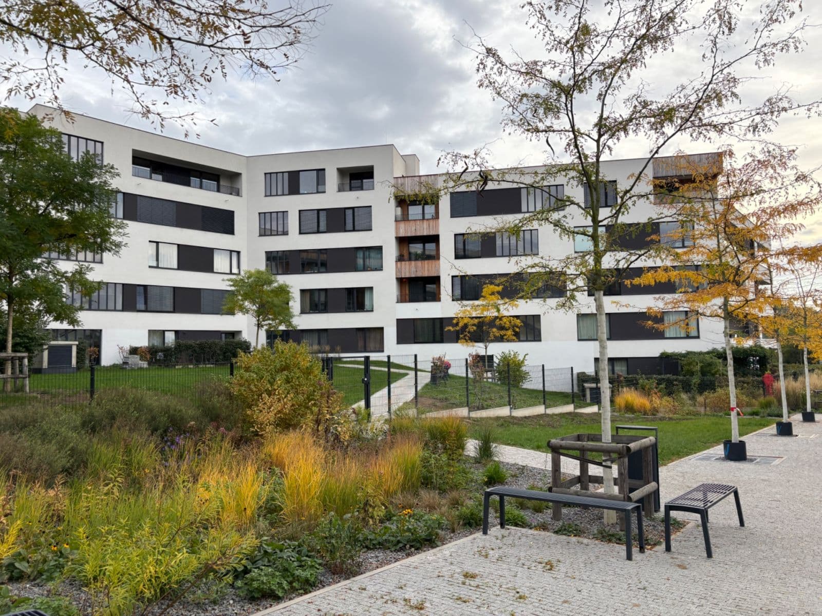Pronájem bytu 1+kk 40 m², Skálové, Praha, Praha Pronájem bytu 1+kk 40 m², Skálové, Praha, Praha