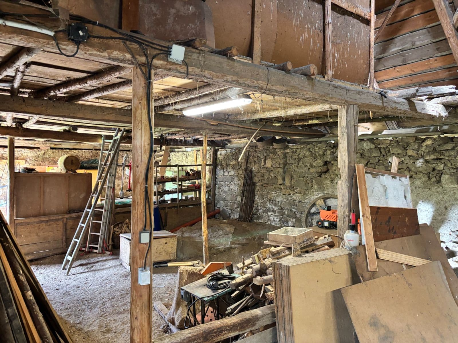 Prodej domu 125 m², pozemek 1.547 m², Kolinec, Plzeňský kraj Prodej domu 125 m², pozemek 1.547 m², Kolinec, Plzeňský kraj