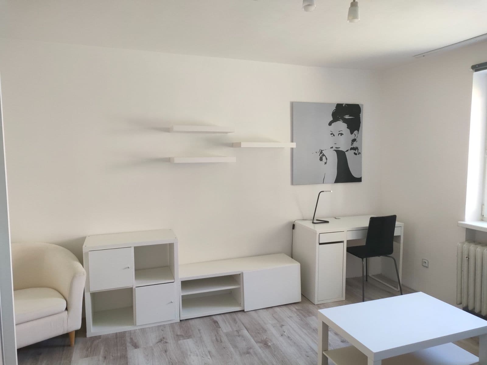 Pronájem bytu 1+1 30 m², J. A. Komenského, Stochov, Středočeský kraj Pronájem bytu 1+1 30 m², J. A. Komenského, Stochov, Středočeský kraj