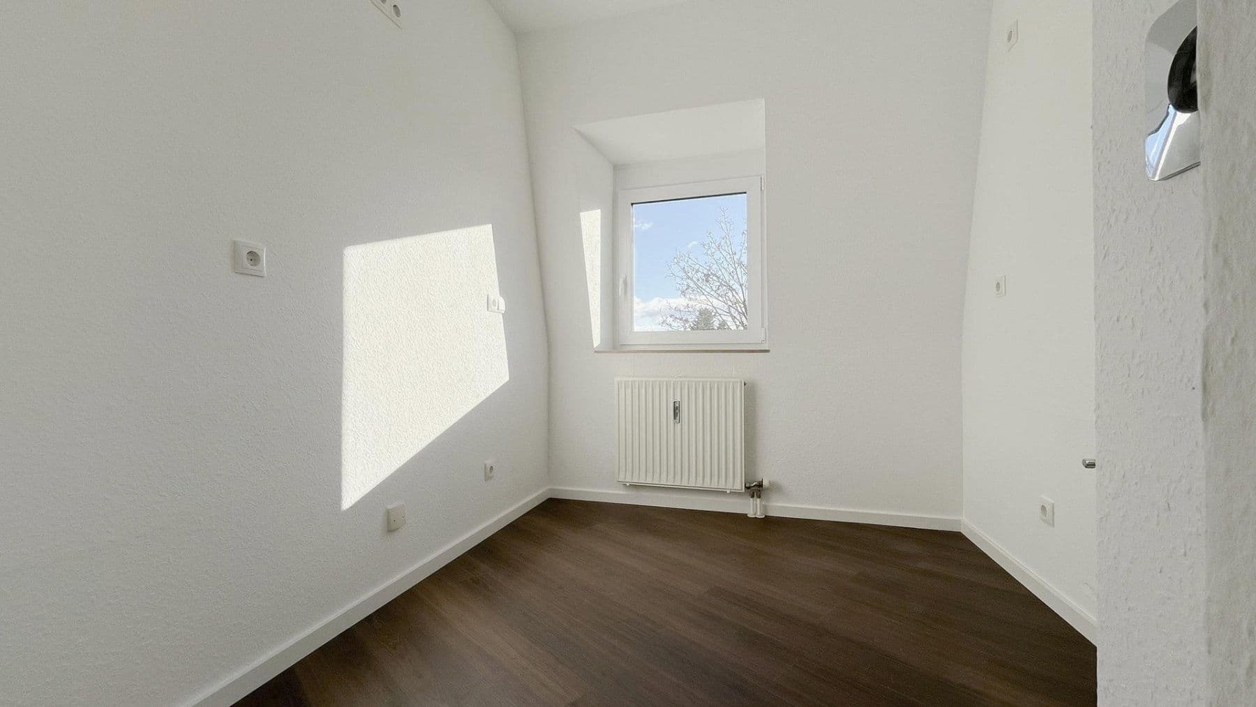 Pronájem bytu 3+1 65 m², Am Leiderat 7, Neustadt an der Weinstraße, Porýní-Falc Pronájem bytu 3+1 65 m², Am Leiderat 7, Neustadt an der Weinstraße, Porýní-Falc