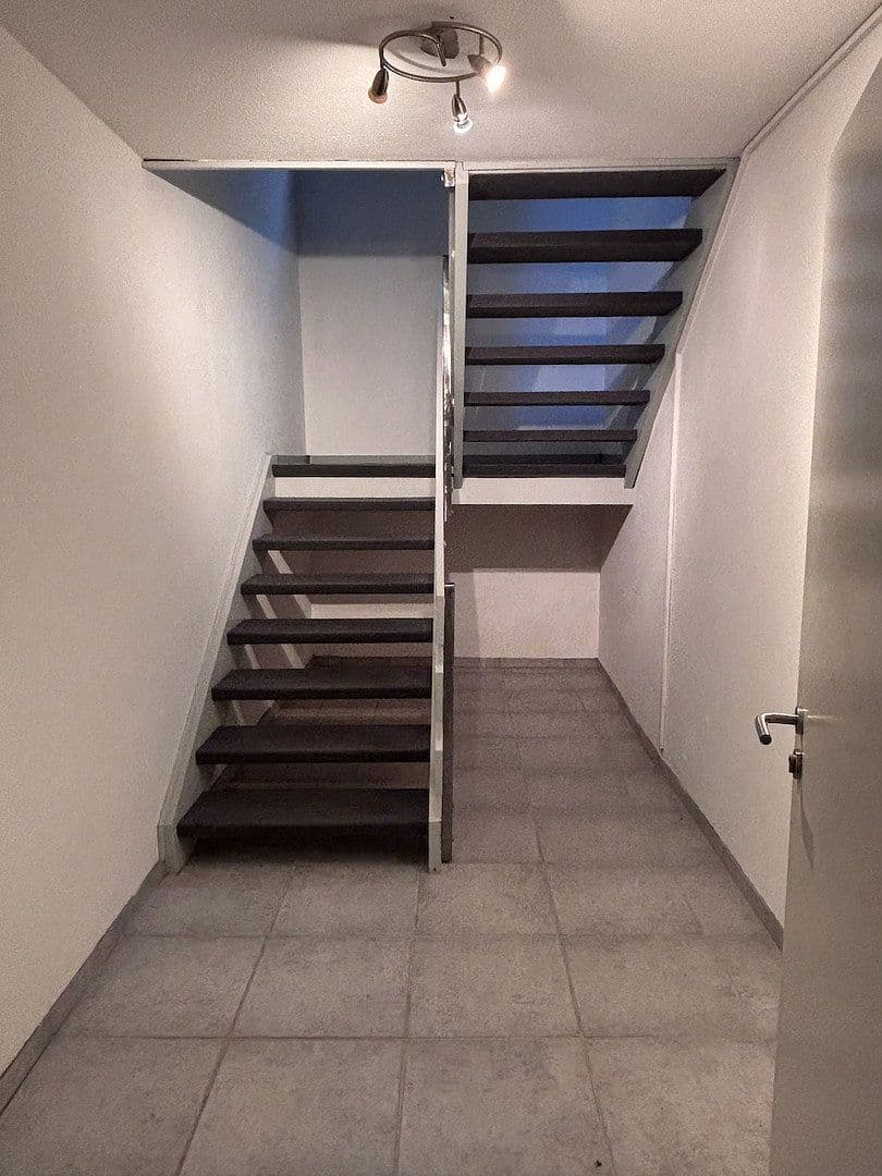 Pronájem kanceláře 130 m², Bunsenstrasse 22, Böblingen, Bádensko-Württembersko Pronájem kanceláře 130 m², Bunsenstrasse 22, Böblingen, Bádensko-Württembersko