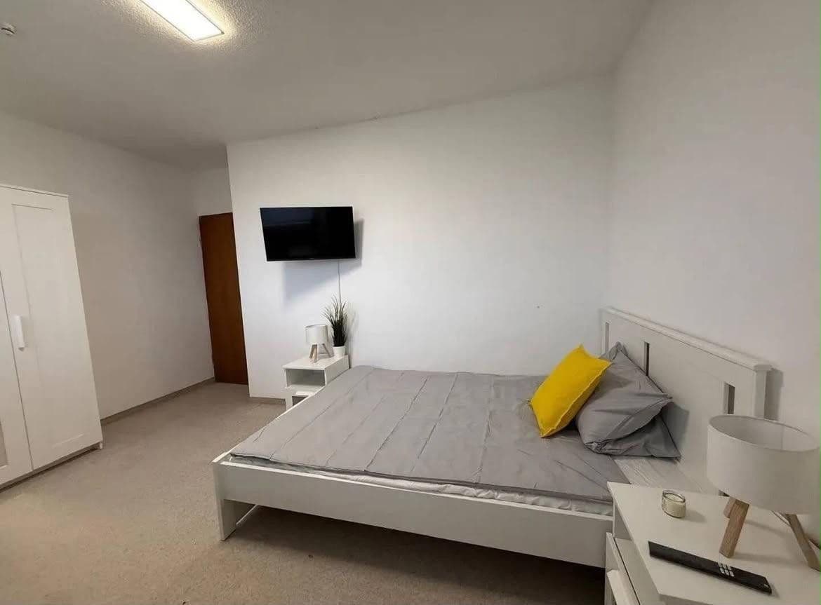 Pronájem bytu 1+1 25 m², Würzburger Ring 35, Erlangen, Bavorsko Pronájem bytu 1+1 25 m², Würzburger Ring 35, Erlangen, Bavorsko
