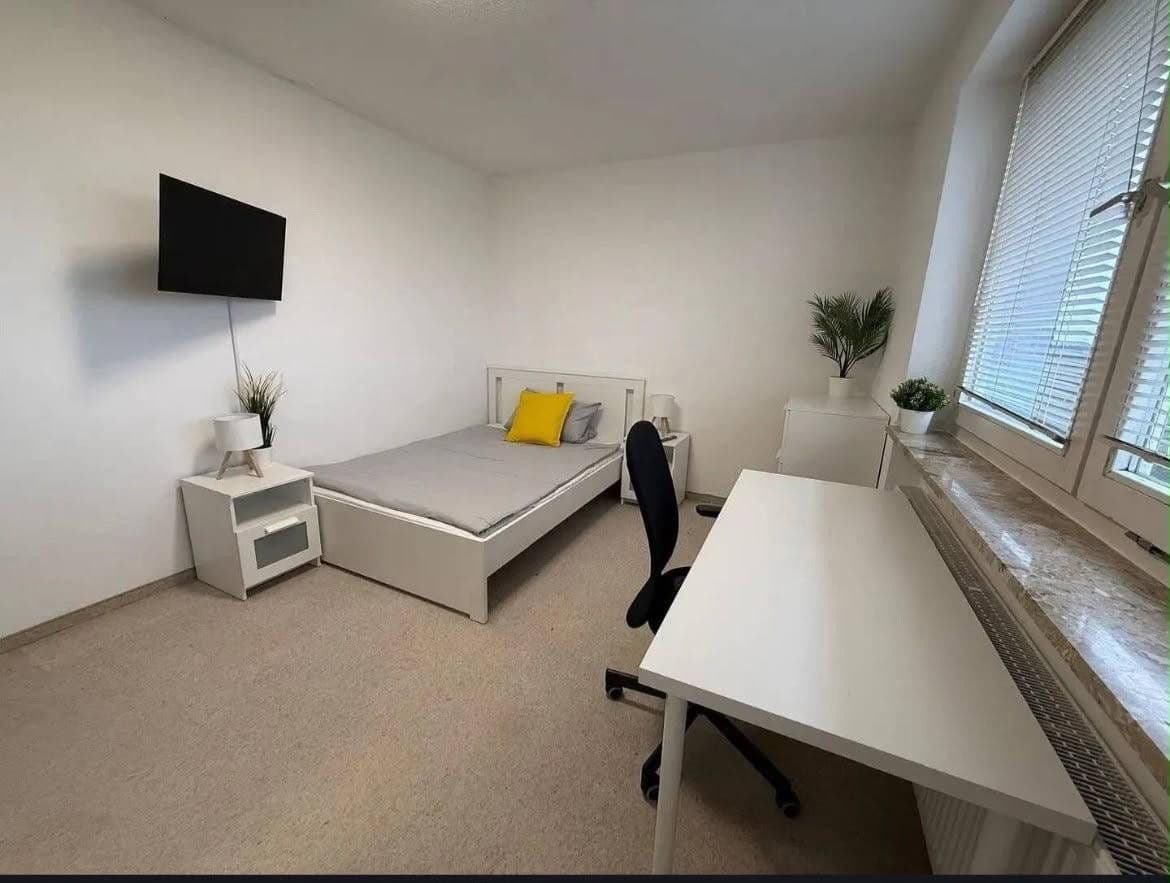 Pronájem bytu 1+1 25 m², Würzburger Ring 35, Erlangen, Bavorsko Pronájem bytu 1+1 25 m², Würzburger Ring 35, Erlangen, Bavorsko