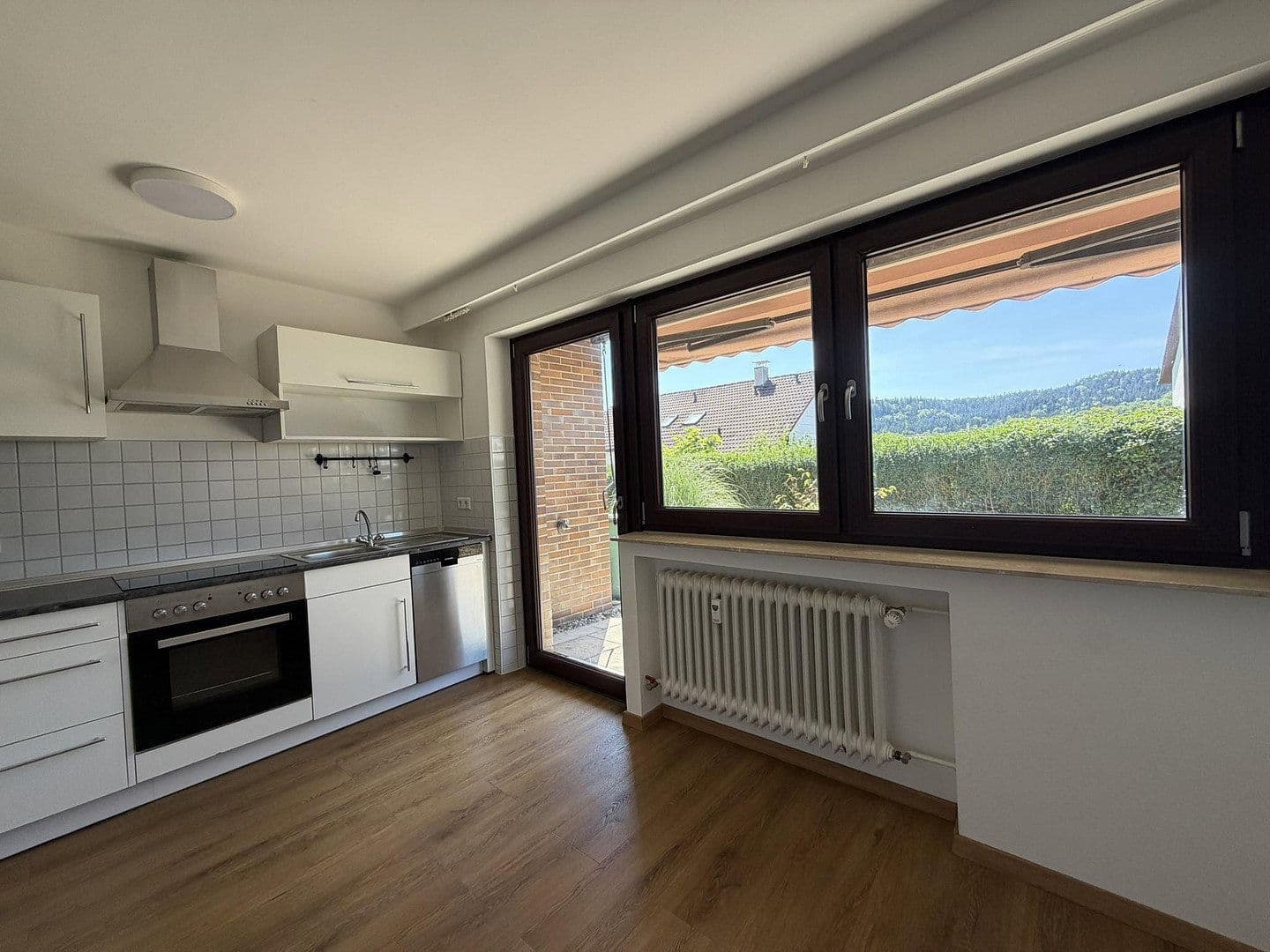 Prodej domu 193 m², pozemek 468 m², Gaildorf, Bádensko-Württembersko Prodej domu 193 m², pozemek 468 m², Gaildorf, Bádensko-Württembersko