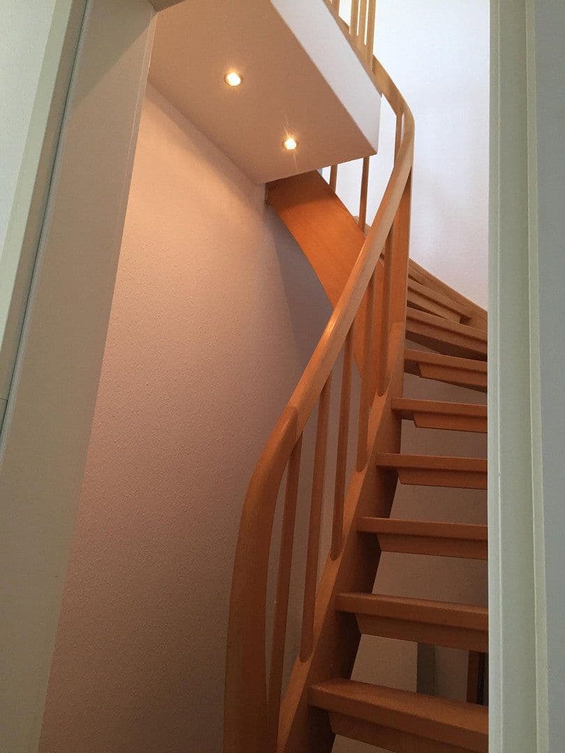 Prodej bytu 4+1 77 m², Hölderlin Str. 2, Stuhr, Dolní Sasko Prodej bytu 4+1 77 m², Hölderlin Str. 2, Stuhr, Dolní Sasko