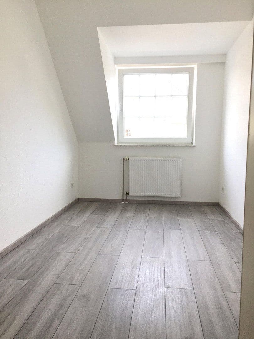 Prodej bytu 4+1 77 m², Hölderlin Str. 2, Stuhr, Dolní Sasko Prodej bytu 4+1 77 m², Hölderlin Str. 2, Stuhr, Dolní Sasko