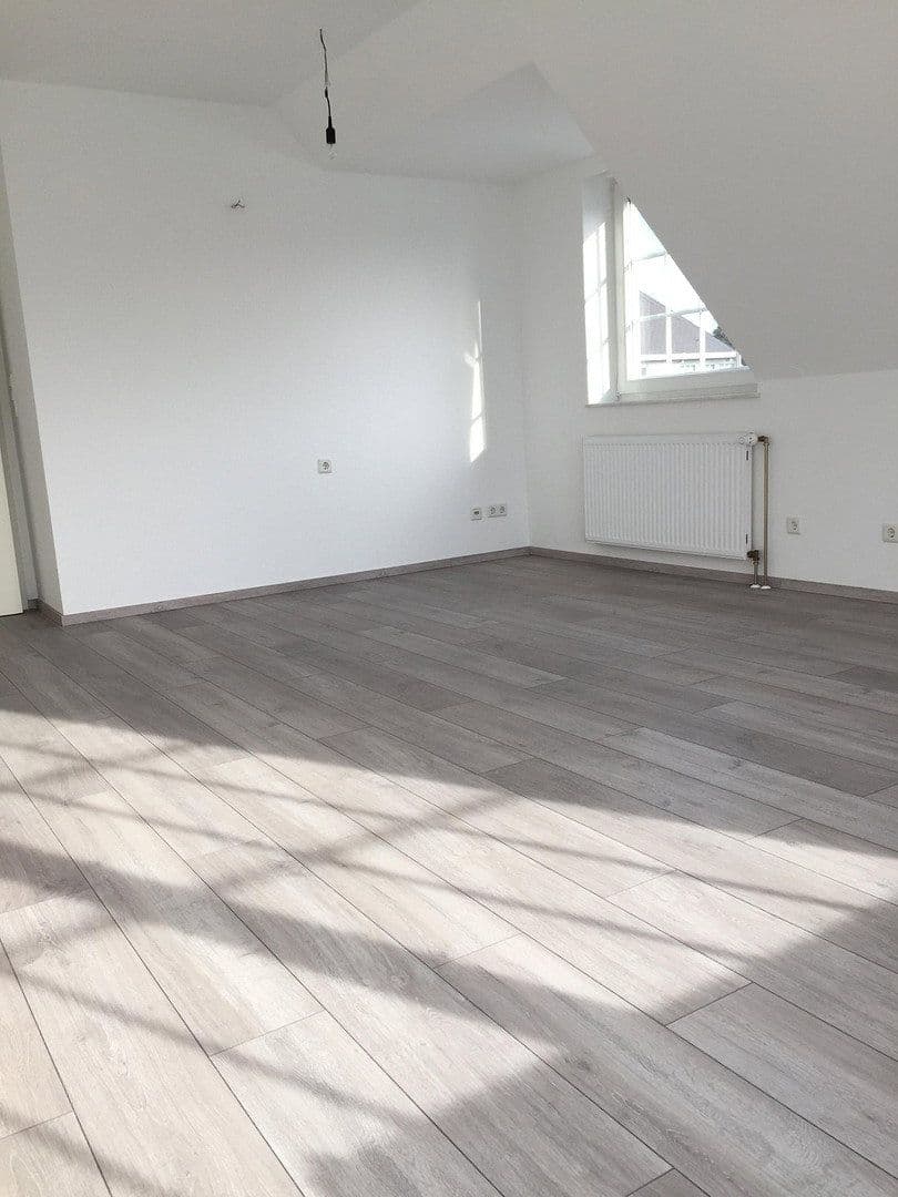 Prodej bytu 4+1 77 m², Hölderlin Str. 2, Stuhr, Dolní Sasko Prodej bytu 4+1 77 m², Hölderlin Str. 2, Stuhr, Dolní Sasko