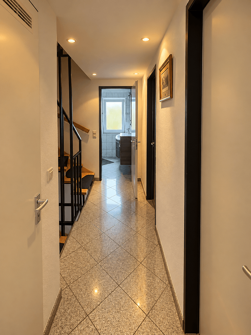 Prodej domu 107 m², pozemek 188 m², Neuss, Severní Porýní-Vestfálsko Prodej domu 107 m², pozemek 188 m², Neuss, Severní Porýní-Vestfálsko