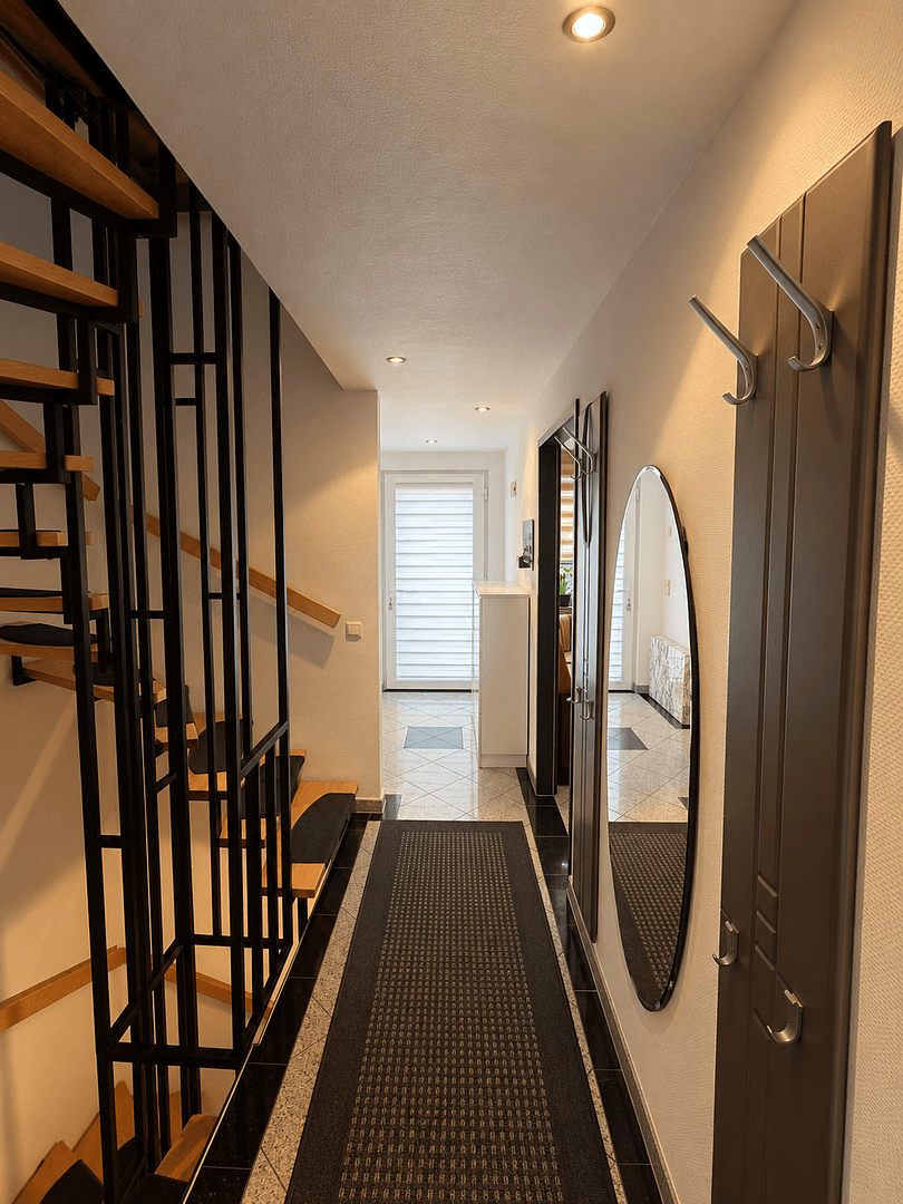 Prodej domu 107 m², pozemek 188 m², Neuss, Severní Porýní-Vestfálsko Prodej domu 107 m², pozemek 188 m², Neuss, Severní Porýní-Vestfálsko