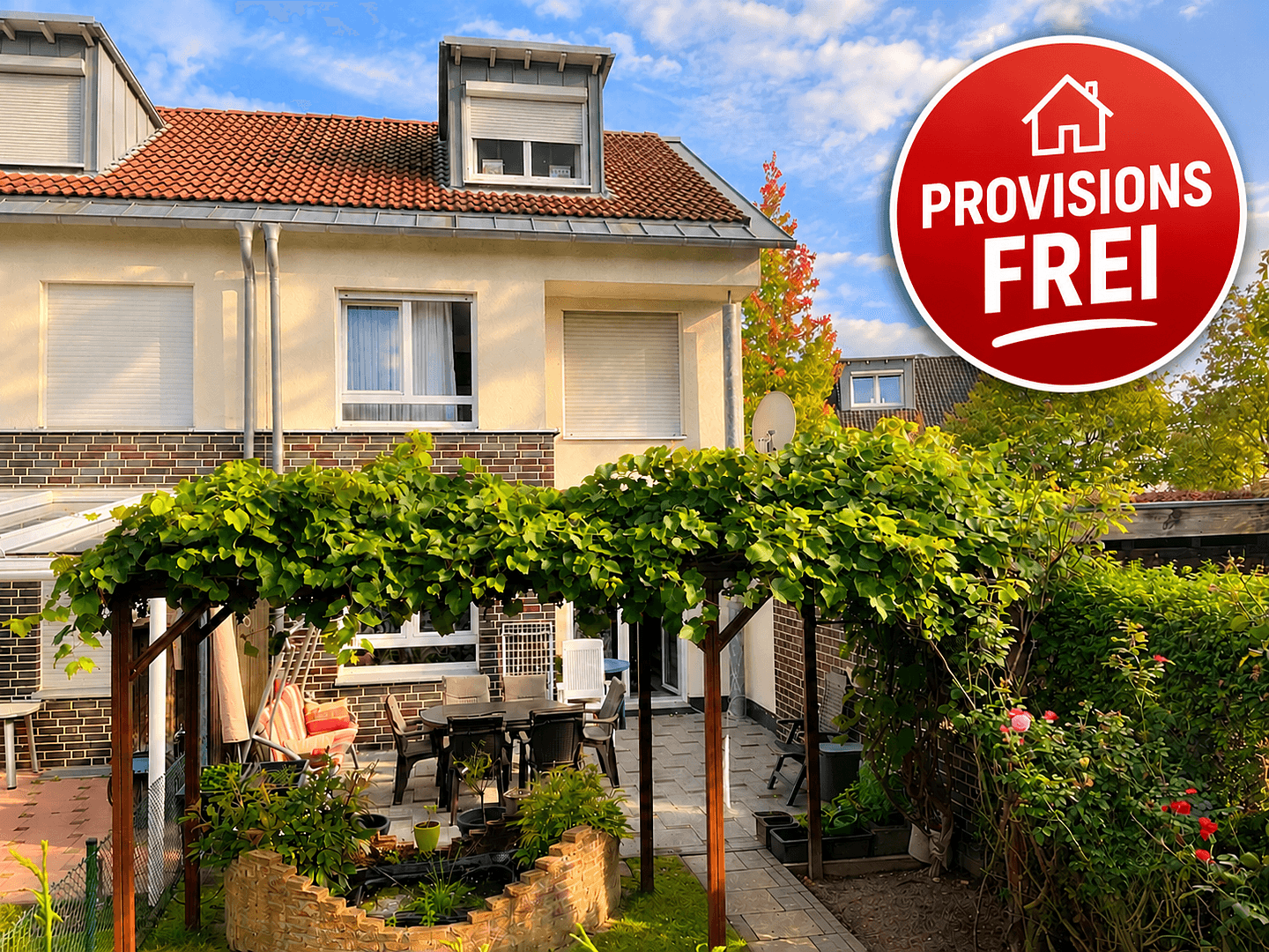 Prodej domu 107 m², pozemek 188 m², Neuss, Severní Porýní-Vestfálsko Prodej domu 107 m², pozemek 188 m², Neuss, Severní Porýní-Vestfálsko