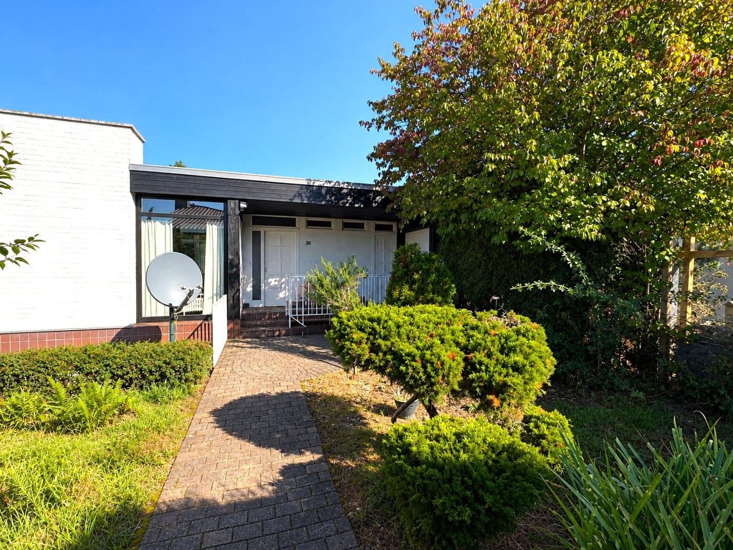 Prodej domu 164 m², pozemek 521 m², Gießener Str. 36, Dietzenbach, Hessen Prodej domu 164 m², pozemek 521 m², Gießener Str. 36, Dietzenbach, Hessen