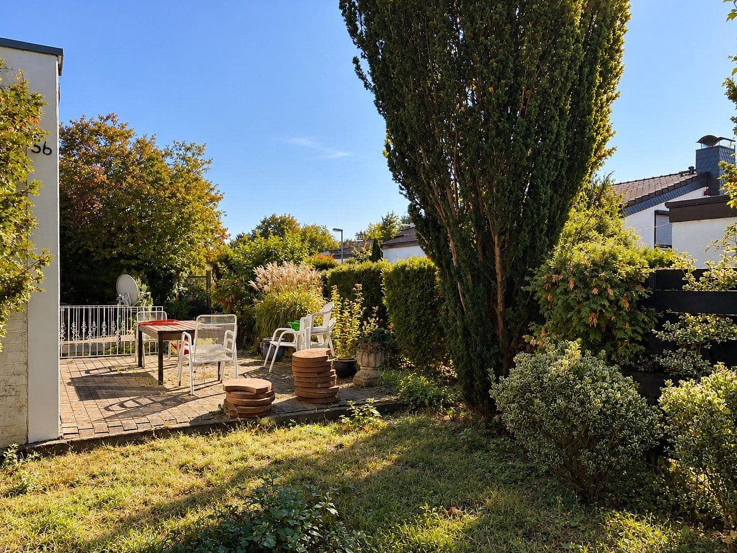 Prodej domu 164 m², pozemek 521 m², Gießener Str. 36, Dietzenbach, Hessen Prodej domu 164 m², pozemek 521 m², Gießener Str. 36, Dietzenbach, Hessen
