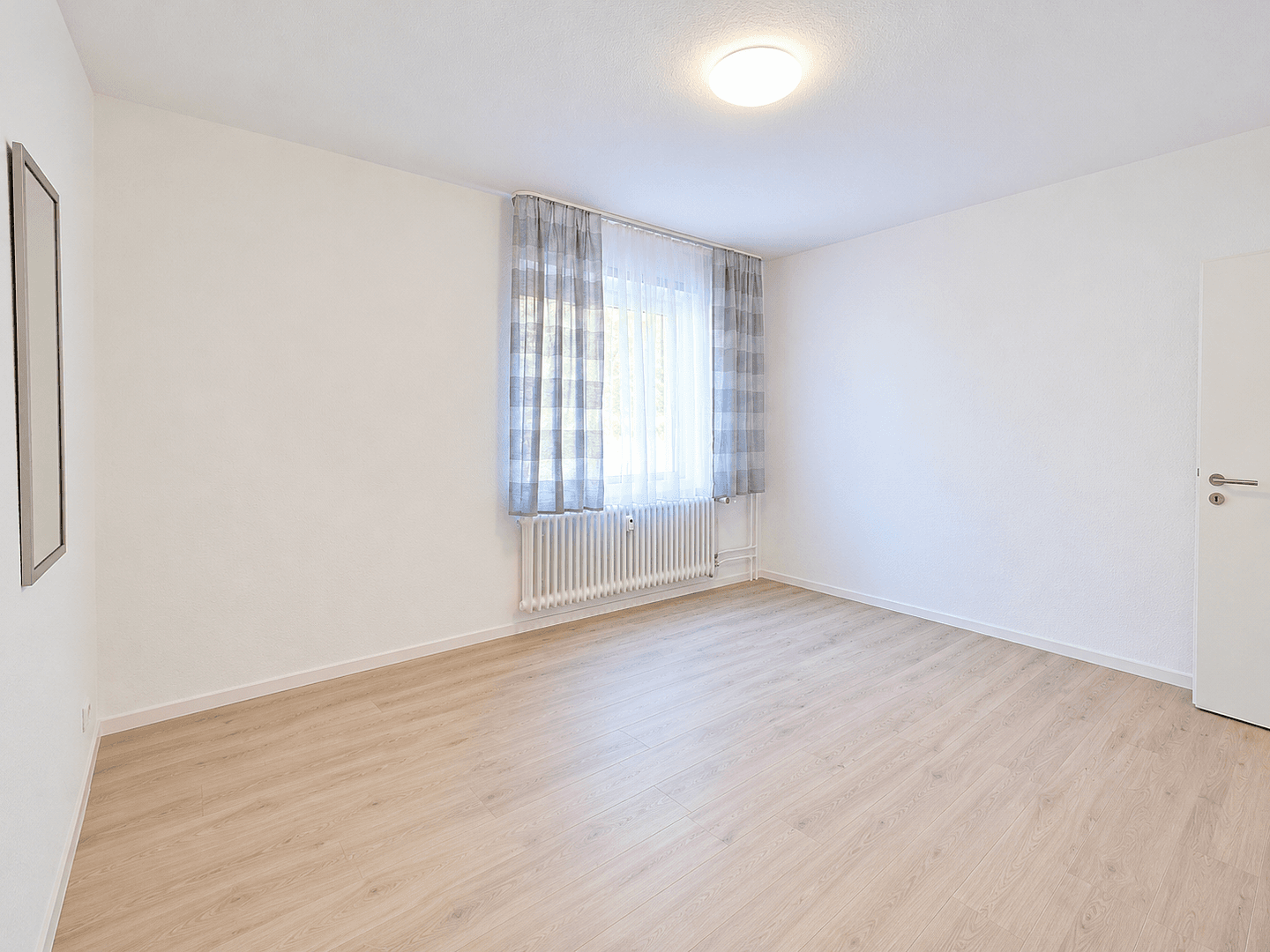 Prodej bytu 3+1 59 m², Hugo-Sinzheimer Straße 22, Frankfurt am Main, Hessen Prodej bytu 3+1 59 m², Hugo-Sinzheimer Straße 22, Frankfurt am Main, Hessen