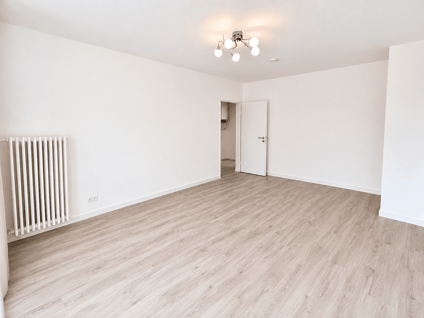 Prodej bytu 3+1 59 m², Hugo-Sinzheimer Straße 22, Frankfurt am Main, Hessen Prodej bytu 3+1 59 m², Hugo-Sinzheimer Straße 22, Frankfurt am Main, Hessen