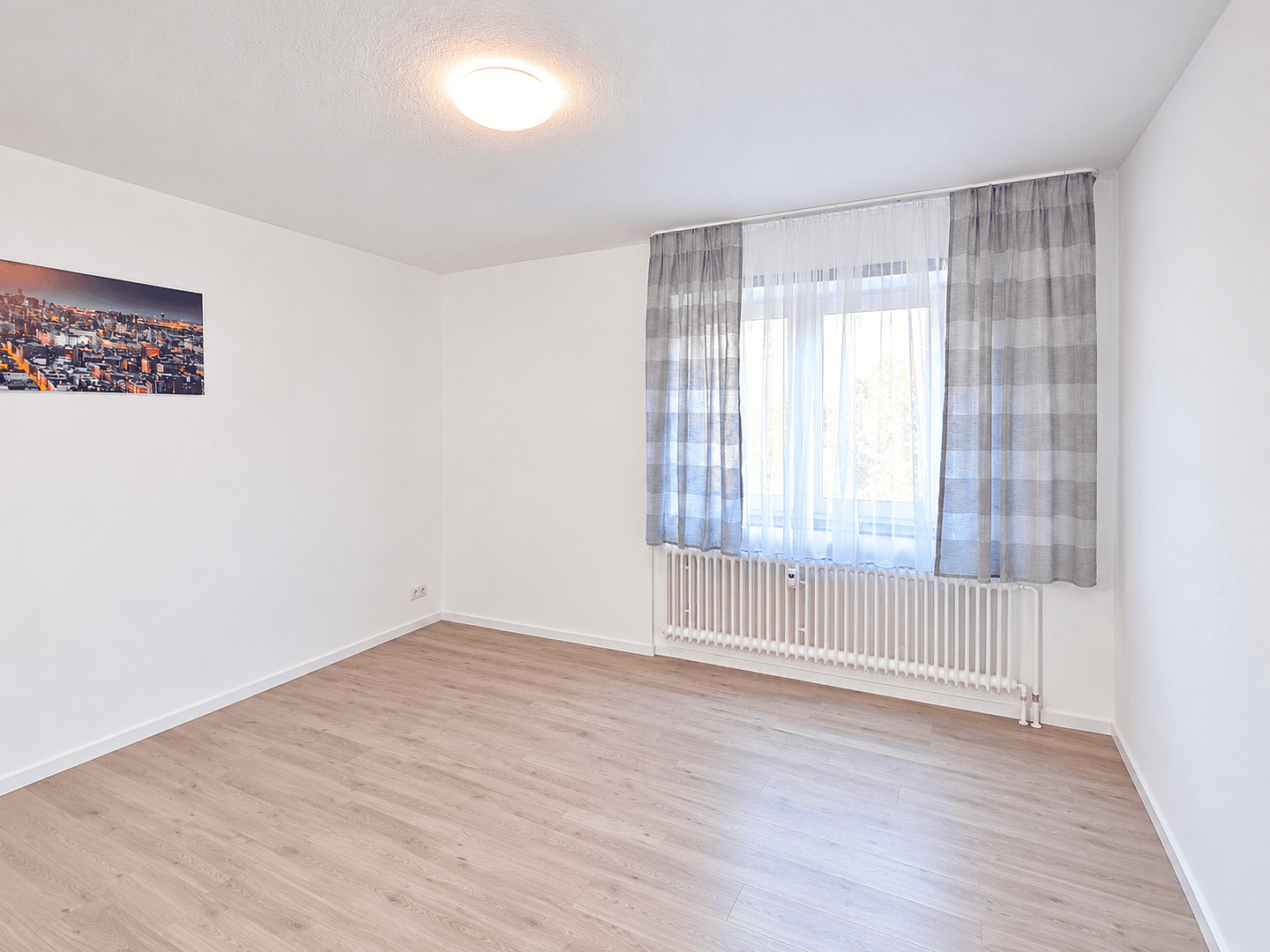 Prodej bytu 3+1 59 m², Hugo-Sinzheimer Straße 22, Frankfurt am Main, Hessen Prodej bytu 3+1 59 m², Hugo-Sinzheimer Straße 22, Frankfurt am Main, Hessen