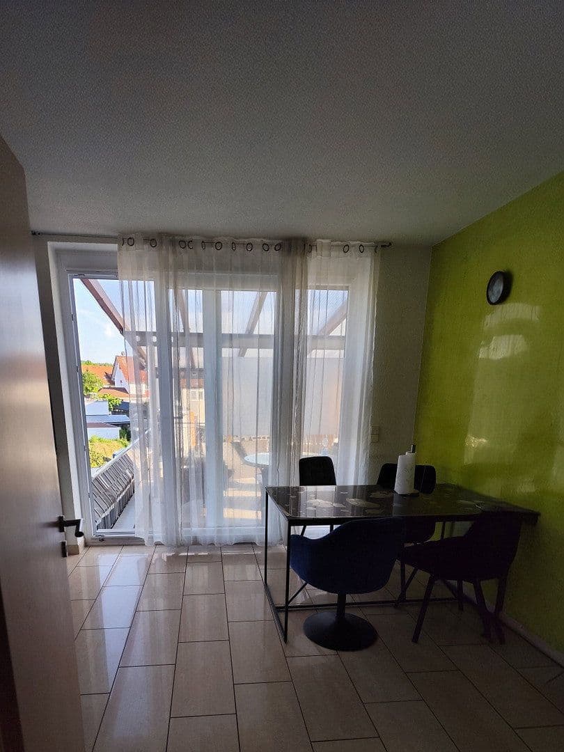 Prodej domu 322 m², pozemek 500 m², Singen (Hohentwiel), Bádensko-Württembersko Prodej domu 322 m², pozemek 500 m², Singen (Hohentwiel), Bádensko-Württembersko