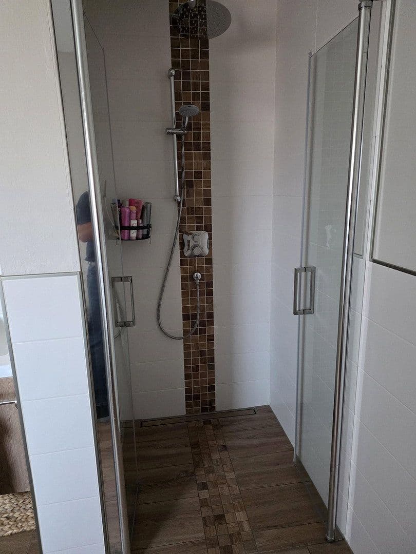 Prodej domu 127 m², pozemek 315 m², Hohenhameln, Dolní Sasko Prodej domu 127 m², pozemek 315 m², Hohenhameln, Dolní Sasko