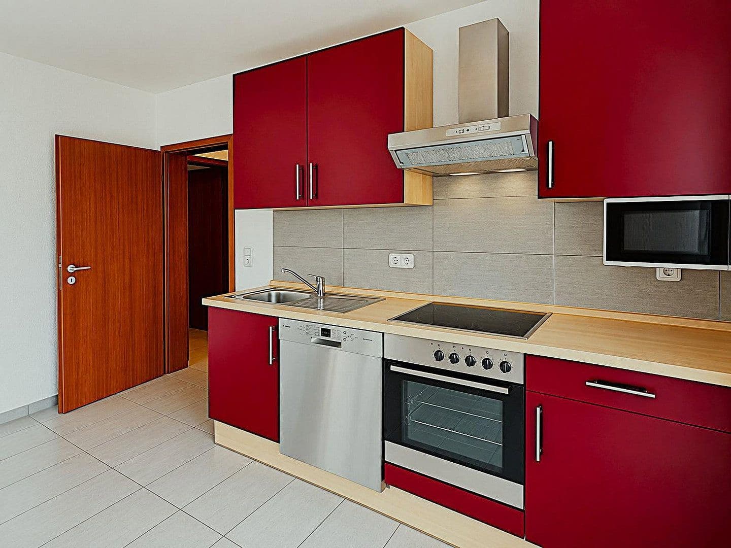 Prodej domu 171 m², pozemek 640 m², Dietzenbach, Hessen Prodej domu 171 m², pozemek 640 m², Dietzenbach, Hessen