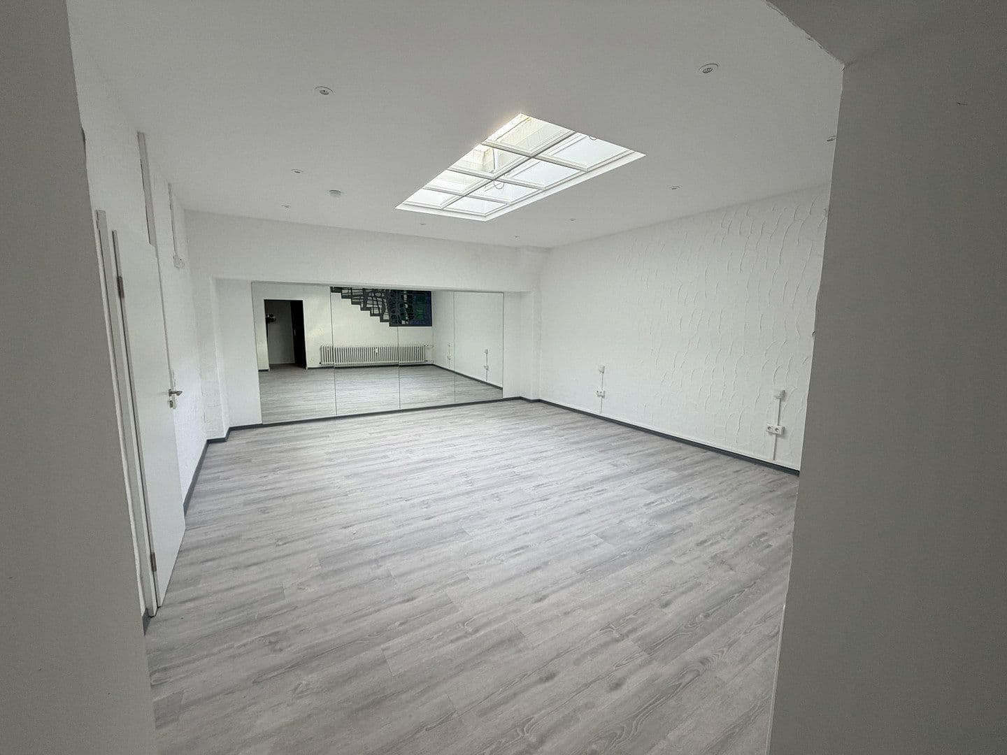 Pronájem bytu 2+1 122 m², Weinsteige 10, Bad Mergentheim, Bádensko-Württembersko Pronájem bytu 2+1 122 m², Weinsteige 10, Bad Mergentheim, Bádensko-Württembersko