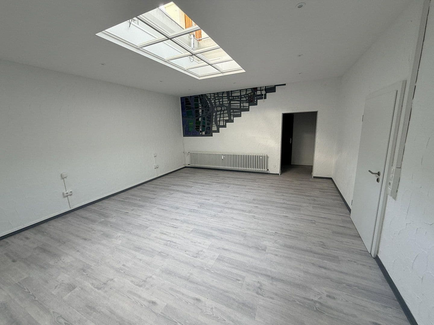 Pronájem bytu 2+1 122 m², Weinsteige 10, Bad Mergentheim, Bádensko-Württembersko Pronájem bytu 2+1 122 m², Weinsteige 10, Bad Mergentheim, Bádensko-Württembersko