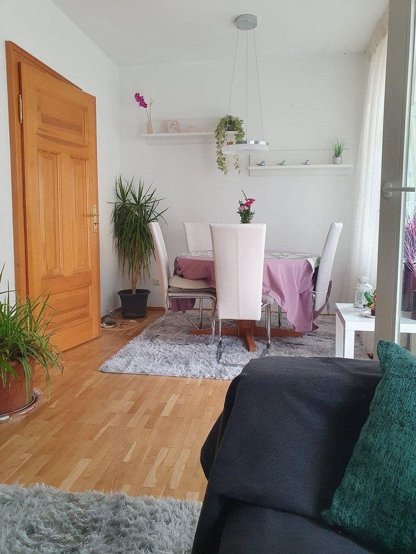 Pronájem bytu 2+1 61 m², Roßlauer Str 2, Leipzig, Sasko Pronájem bytu 2+1 61 m², Roßlauer Str 2, Leipzig, Sasko