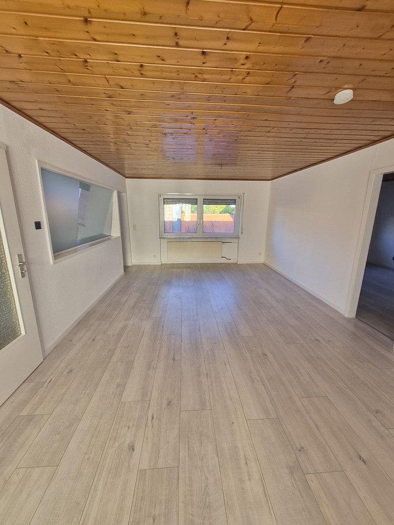 Pronájem bytu 3+1 63 m², Hauptstraße 8, Eppertshausen, Hessen Pronájem bytu 3+1 63 m², Hauptstraße 8, Eppertshausen, Hessen