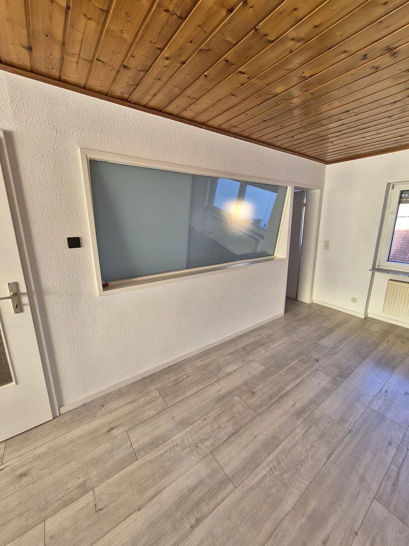 Pronájem bytu 3+1 63 m², Hauptstraße 8, Eppertshausen, Hessen Pronájem bytu 3+1 63 m², Hauptstraße 8, Eppertshausen, Hessen