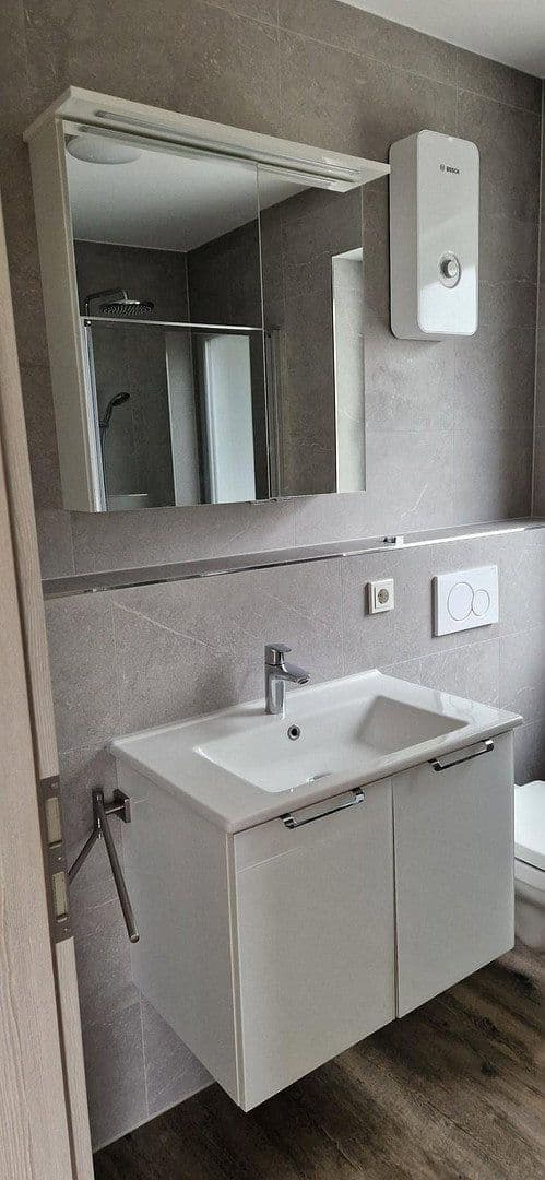 Pronájem bytu 2+1 60 m², Argenthal, Porýní-Falc Pronájem bytu 2+1 60 m², Argenthal, Porýní-Falc
