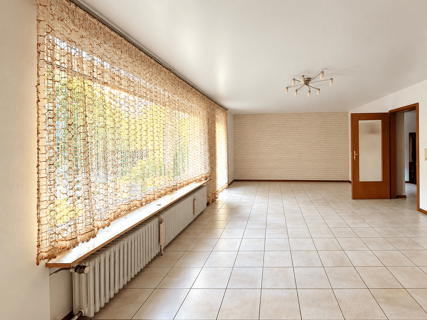 Prodej domu 196 m², pozemek 1.478 m², Klingstraße 12, Freiensteinau, Hessen Prodej domu 196 m², pozemek 1.478 m², Klingstraße 12, Freiensteinau, Hessen