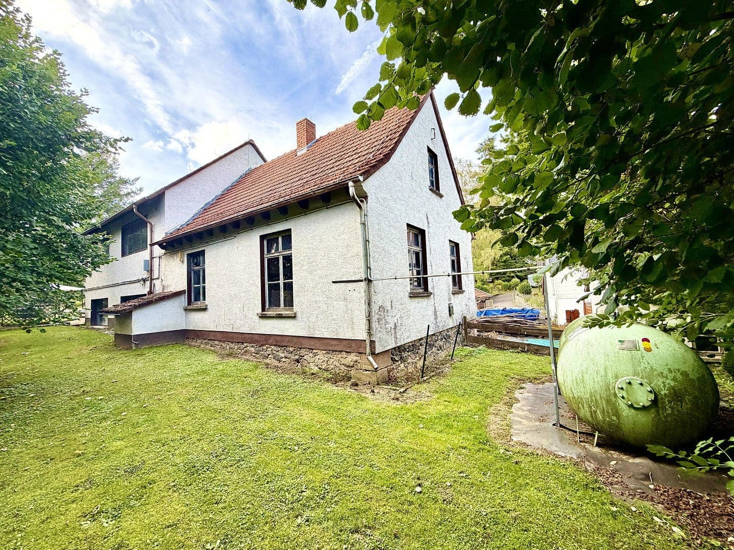 Prodej domu 196 m², pozemek 1.478 m², Klingstraße 12, Freiensteinau, Hessen Prodej domu 196 m², pozemek 1.478 m², Klingstraße 12, Freiensteinau, Hessen