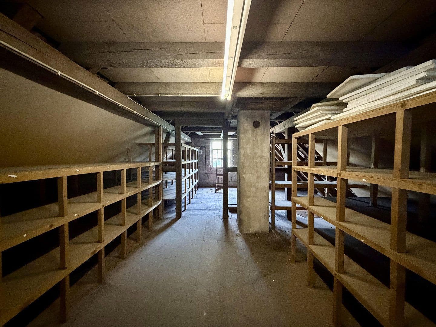 Prodej domu 196 m², pozemek 1.478 m², Klingstraße 12, Freiensteinau, Hessen Prodej domu 196 m², pozemek 1.478 m², Klingstraße 12, Freiensteinau, Hessen