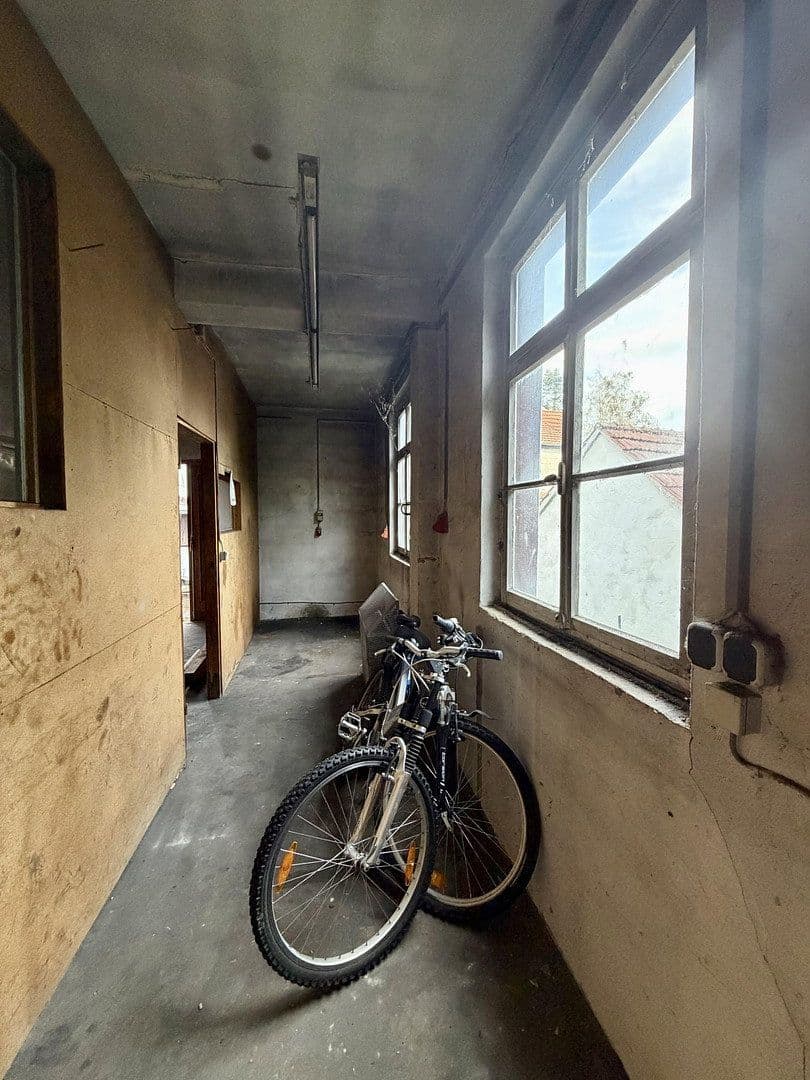 Prodej domu 196 m², pozemek 1.478 m², Klingstraße 12, Freiensteinau, Hessen Prodej domu 196 m², pozemek 1.478 m², Klingstraße 12, Freiensteinau, Hessen