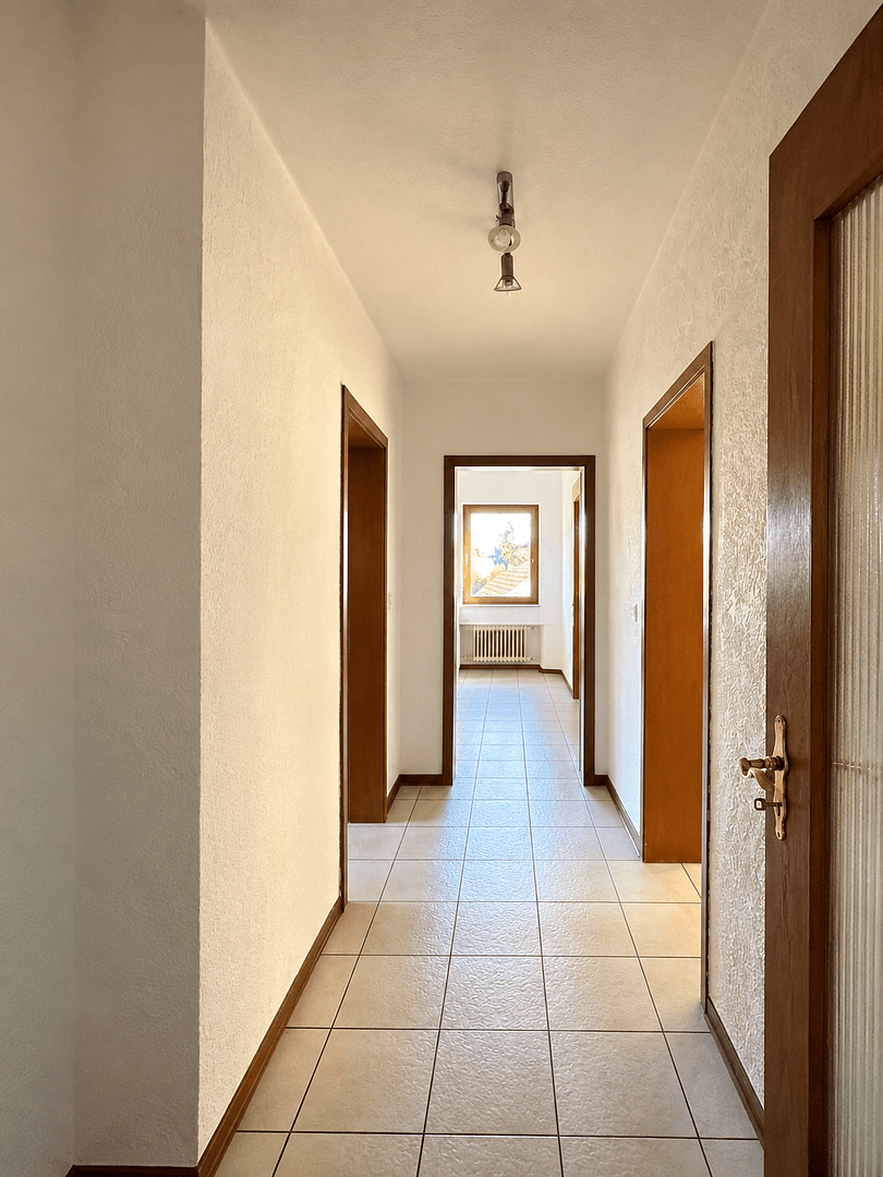 Prodej domu 196 m², pozemek 1.478 m², Klingstraße 12, Freiensteinau, Hessen Prodej domu 196 m², pozemek 1.478 m², Klingstraße 12, Freiensteinau, Hessen