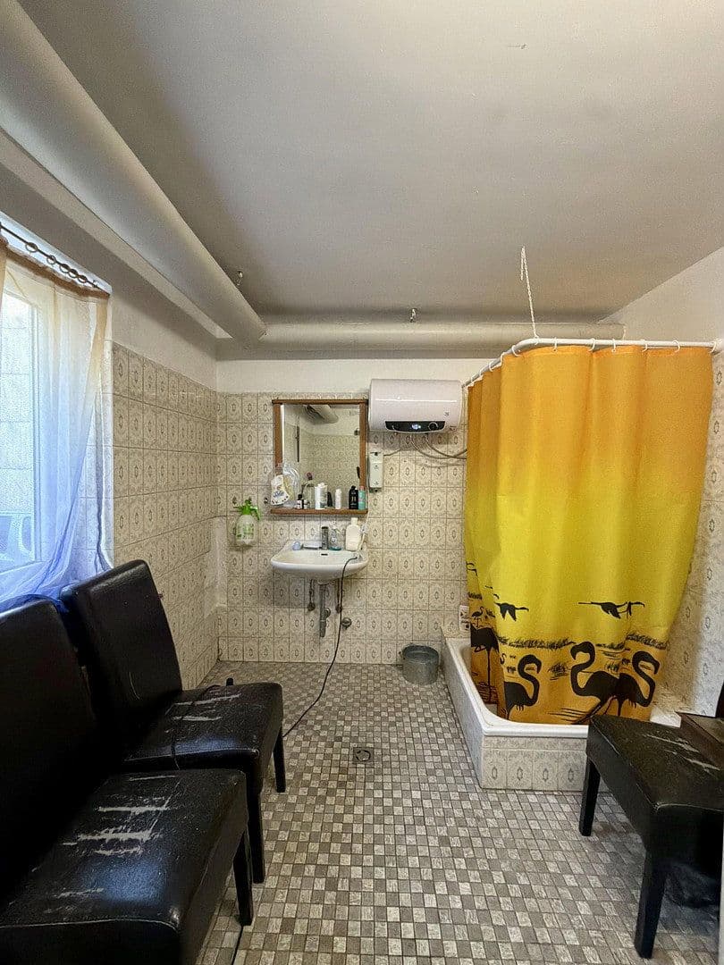 Prodej domu 196 m², pozemek 1.478 m², Klingstraße 12, Freiensteinau, Hessen Prodej domu 196 m², pozemek 1.478 m², Klingstraße 12, Freiensteinau, Hessen