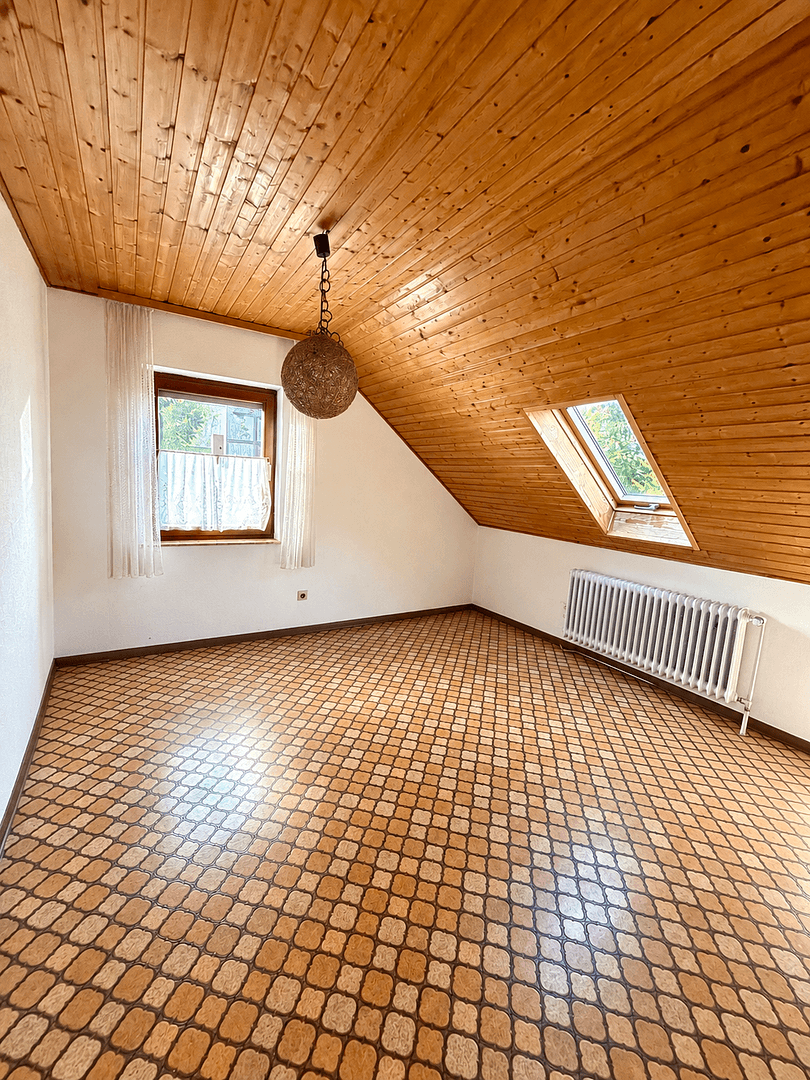 Prodej domu 196 m², pozemek 1.478 m², Klingstraße 12, Freiensteinau, Hessen Prodej domu 196 m², pozemek 1.478 m², Klingstraße 12, Freiensteinau, Hessen