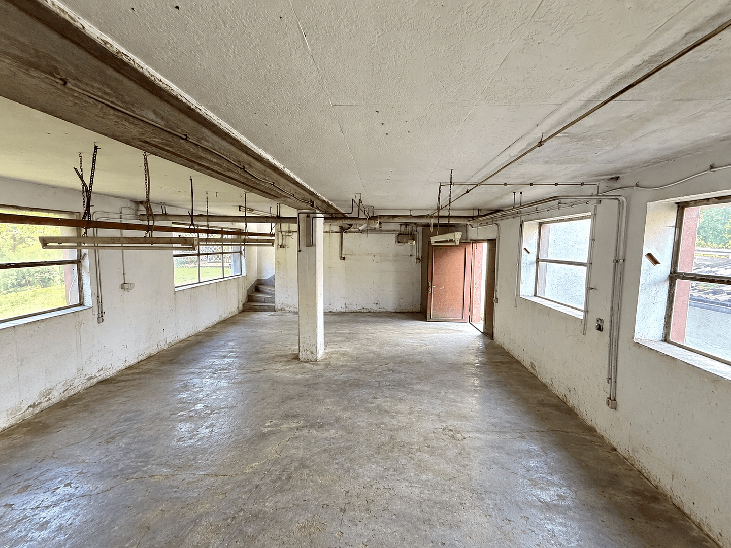 Prodej domu 196 m², pozemek 1.478 m², Klingstraße 12, Freiensteinau, Hessen Prodej domu 196 m², pozemek 1.478 m², Klingstraße 12, Freiensteinau, Hessen