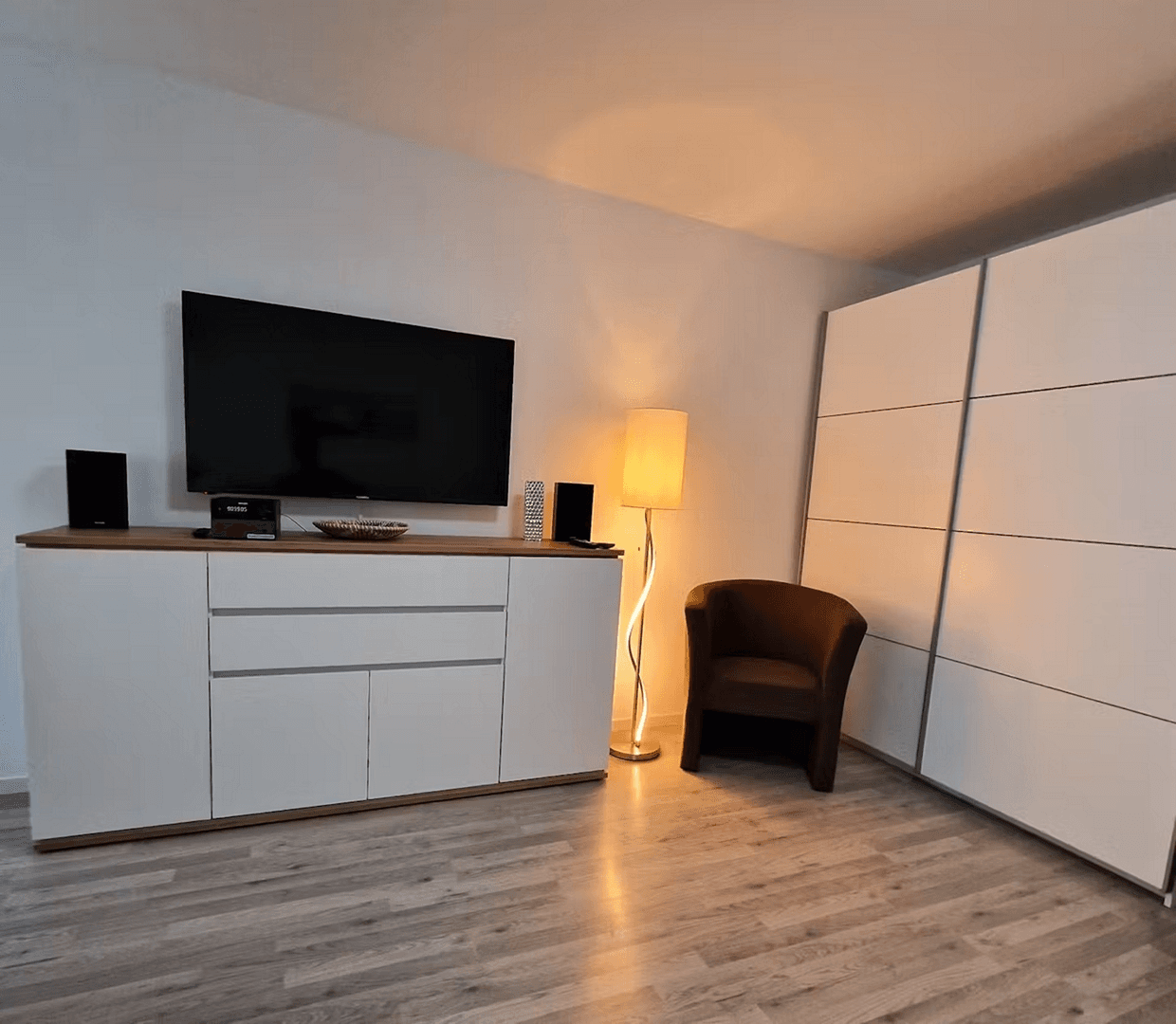 Pronájem bytu 1+1 33 m², München, Bavorsko Pronájem bytu 1+1 33 m², München, Bavorsko