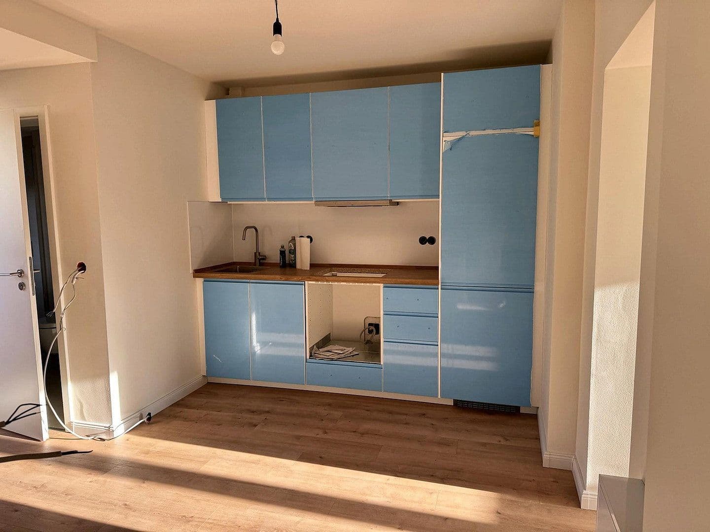 Pronájem bytu 2+1 45 m², Köln, Severní Porýní-Vestfálsko Pronájem bytu 2+1 45 m², Köln, Severní Porýní-Vestfálsko