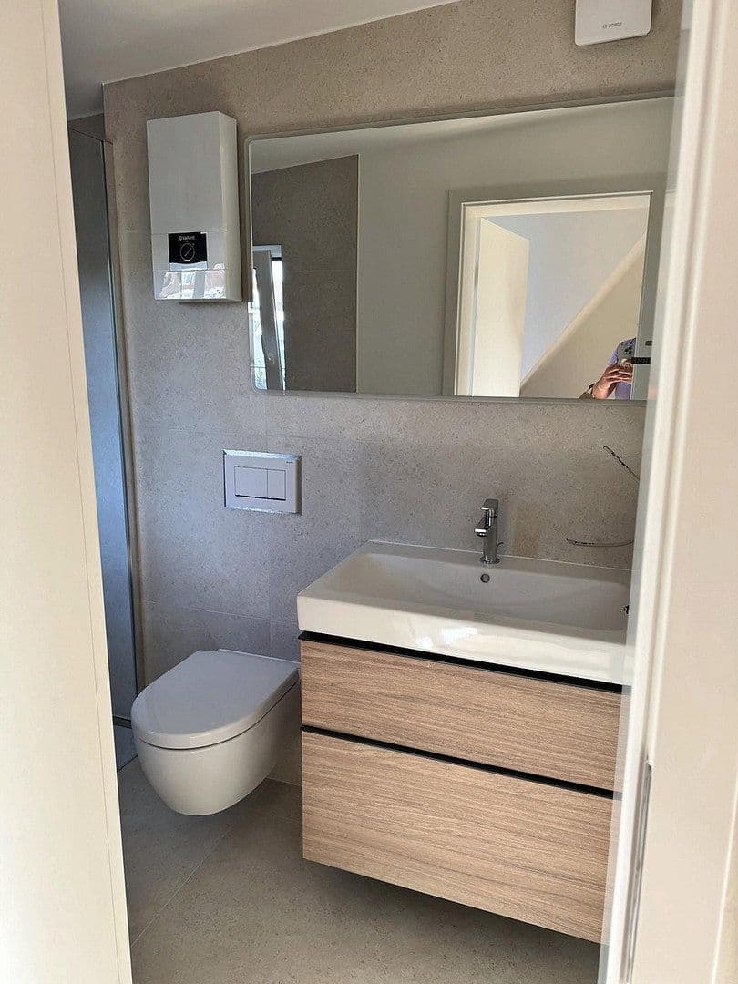 Pronájem bytu 2+1 45 m², Köln, Severní Porýní-Vestfálsko Pronájem bytu 2+1 45 m², Köln, Severní Porýní-Vestfálsko