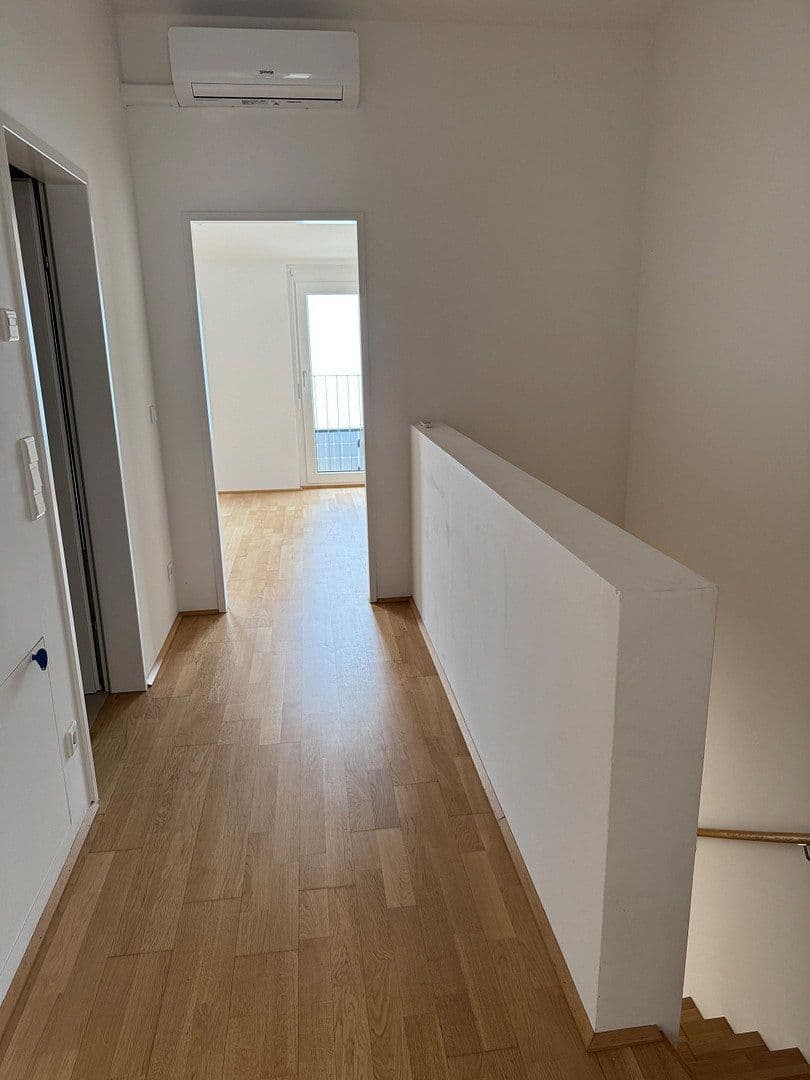 Prodej bytu 4+1 110 m², Jedlersdorfer Straße 142, Wien, Wien Prodej bytu 4+1 110 m², Jedlersdorfer Straße 142, Wien, Wien