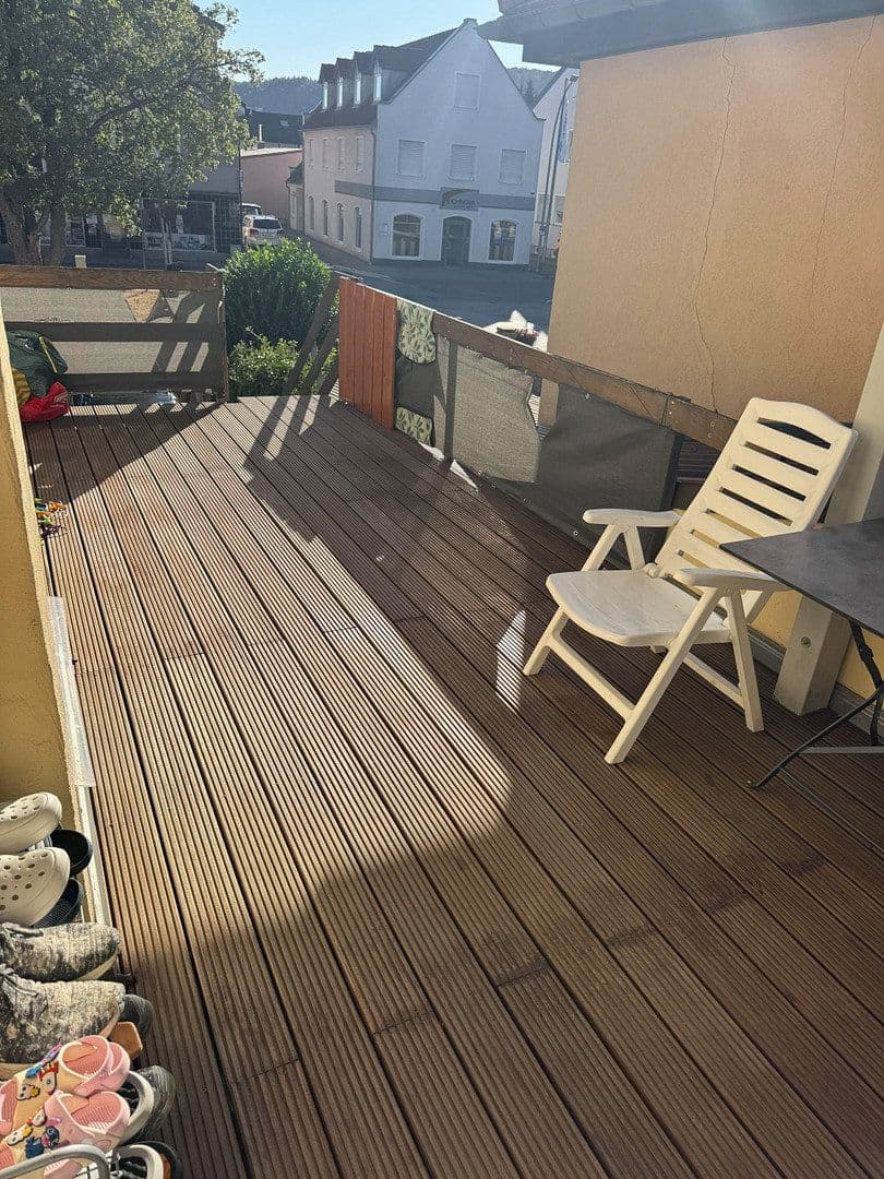 Pronájem bytu 4+1 110 m², Lange Gasse 11, Beilngries, Bavorsko Pronájem bytu 4+1 110 m², Lange Gasse 11, Beilngries, Bavorsko