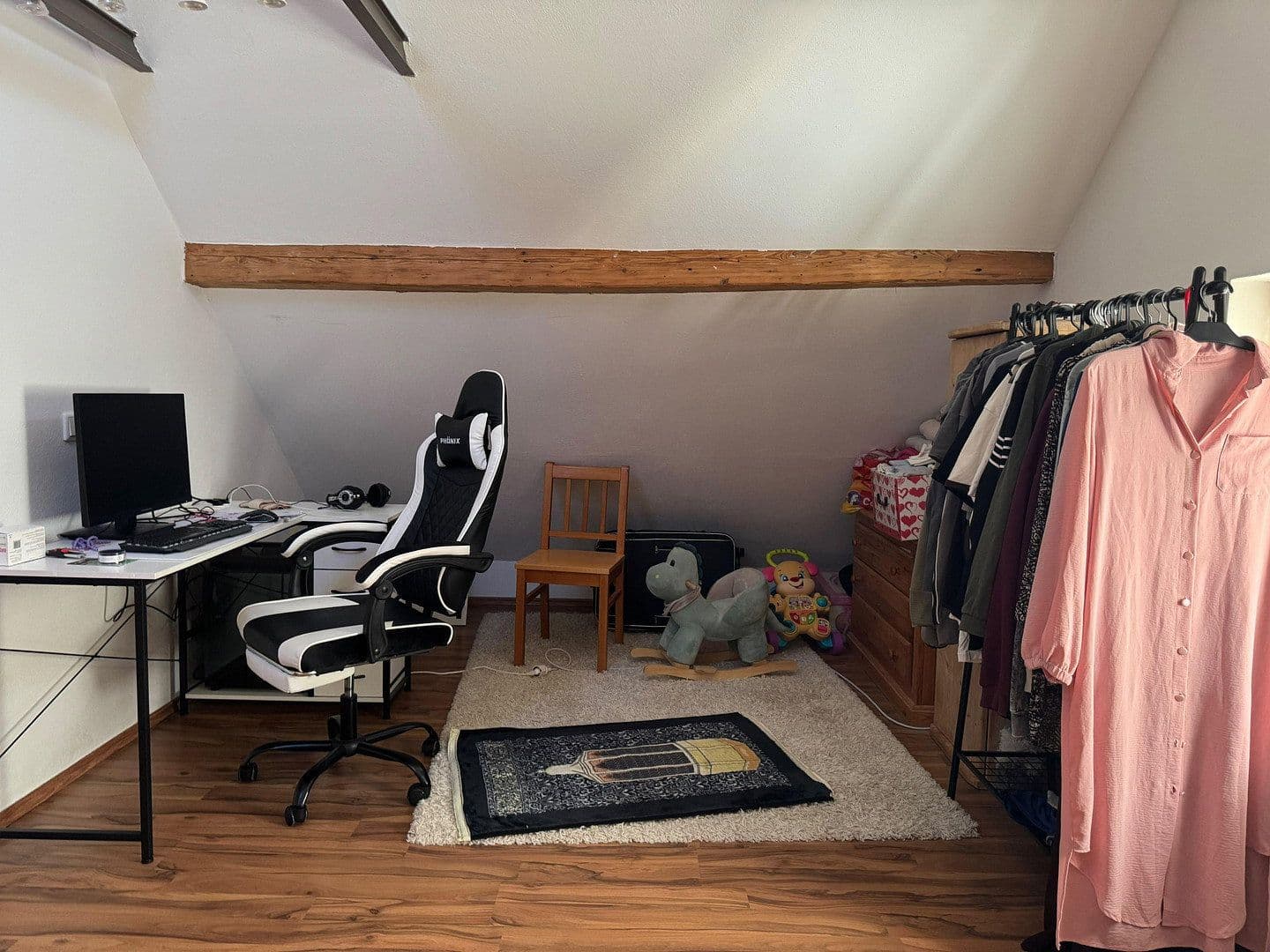 Pronájem bytu 4+1 110 m², Lange Gasse 11, Beilngries, Bavorsko Pronájem bytu 4+1 110 m², Lange Gasse 11, Beilngries, Bavorsko
