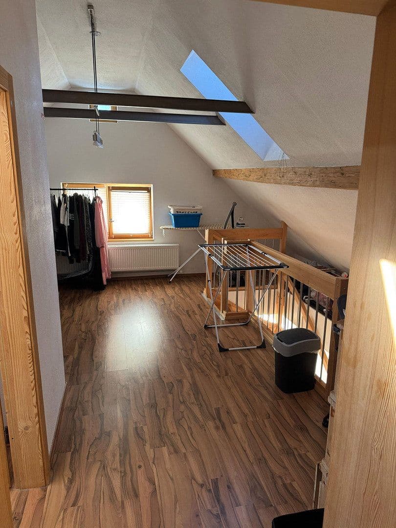 Pronájem bytu 4+1 110 m², Lange Gasse 11, Beilngries, Bavorsko Pronájem bytu 4+1 110 m², Lange Gasse 11, Beilngries, Bavorsko