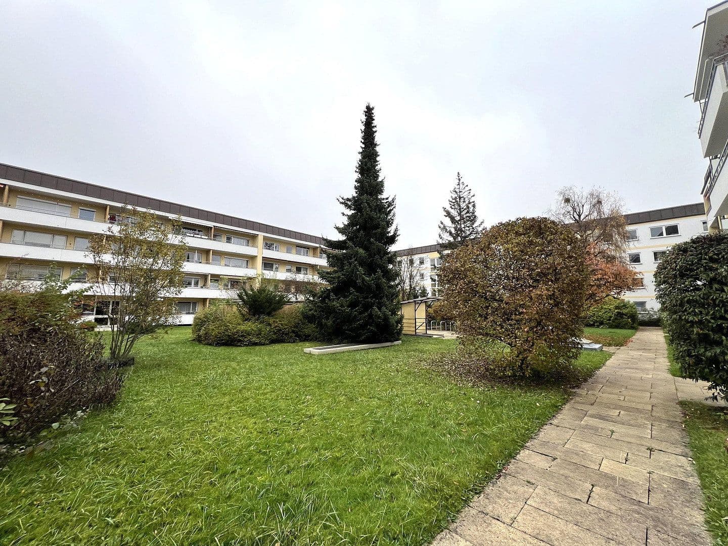 Prodej bytu 2+1 66 m², Justinus-Kerner-Straße 25, München, Bavorsko Prodej bytu 2+1 66 m², Justinus-Kerner-Straße 25, München, Bavorsko