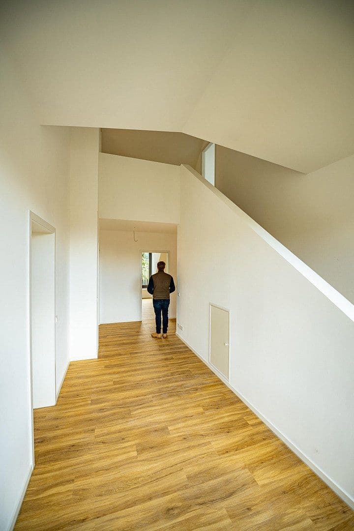 Pronájem bytu 5+1 155 m², Wennigsen (Deister), Dolní Sasko Pronájem bytu 5+1 155 m², Wennigsen (Deister), Dolní Sasko