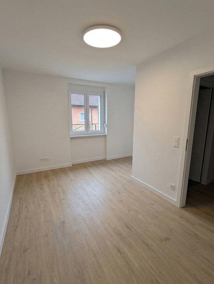 Pronájem bytu 3+1 92 m², Werderstraße 5, Heddesheim, Bádensko-Württembersko Pronájem bytu 3+1 92 m², Werderstraße 5, Heddesheim, Bádensko-Württembersko