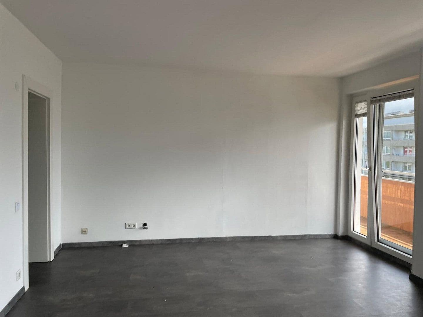Prodej bytu 4+1 105 m², Wuppertal, Severní Porýní-Vestfálsko Prodej bytu 4+1 105 m², Wuppertal, Severní Porýní-Vestfálsko