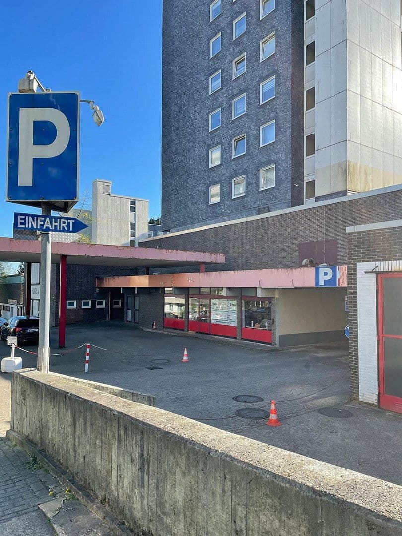Prodej bytu 4+1 105 m², Wuppertal, Severní Porýní-Vestfálsko Prodej bytu 4+1 105 m², Wuppertal, Severní Porýní-Vestfálsko